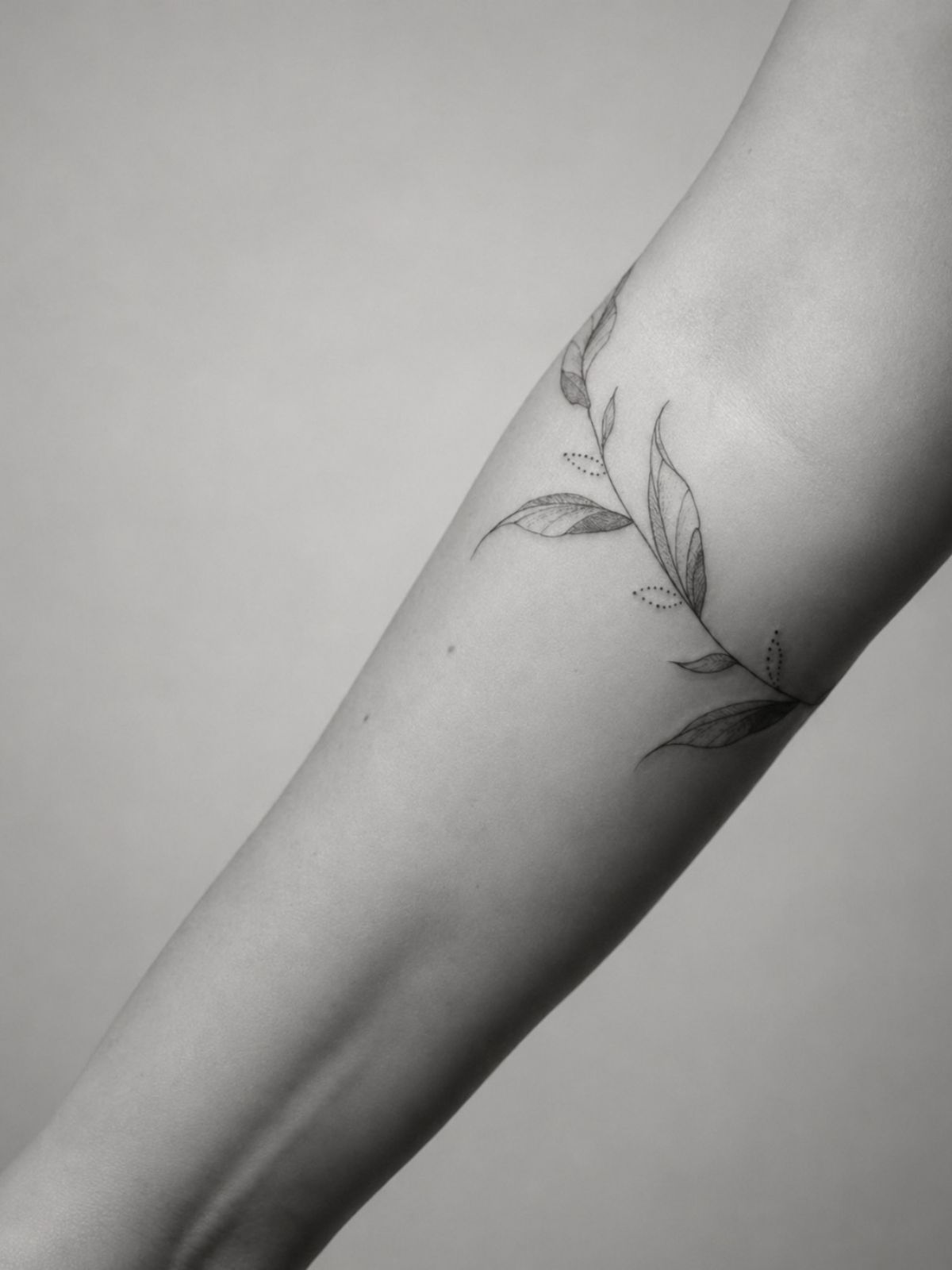 Fineline Tattoo Kassel mit feinen Linien und zartem Motiv
